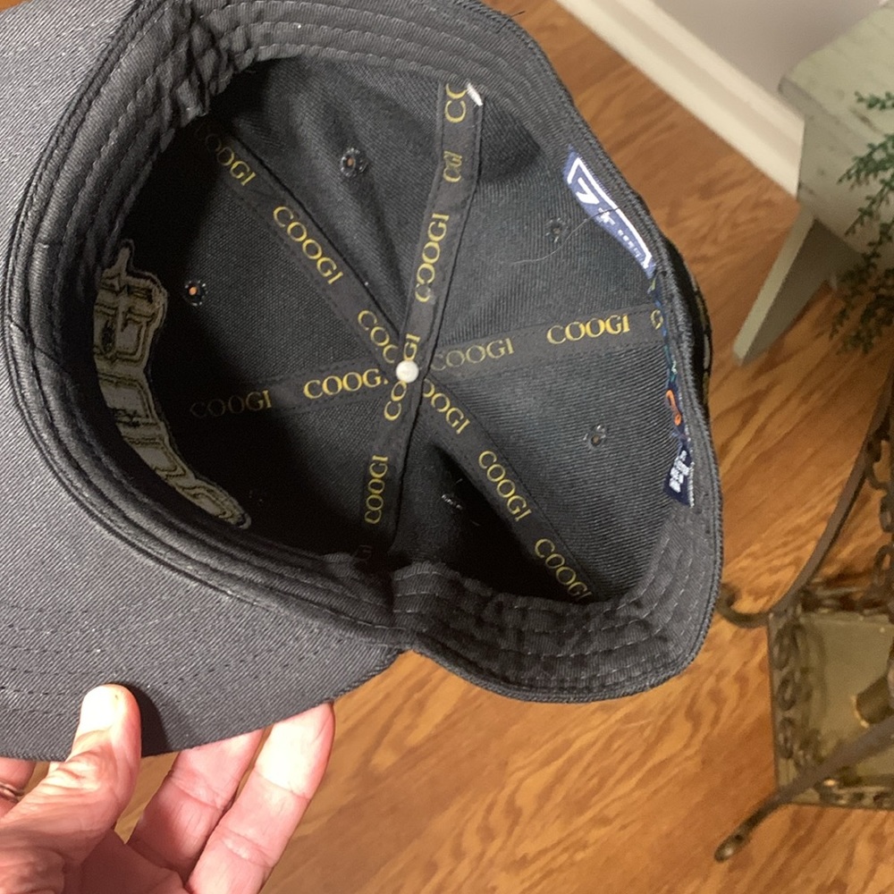 EUC Coogi cap size 7 1/4 58cm - Picture 4 of 4